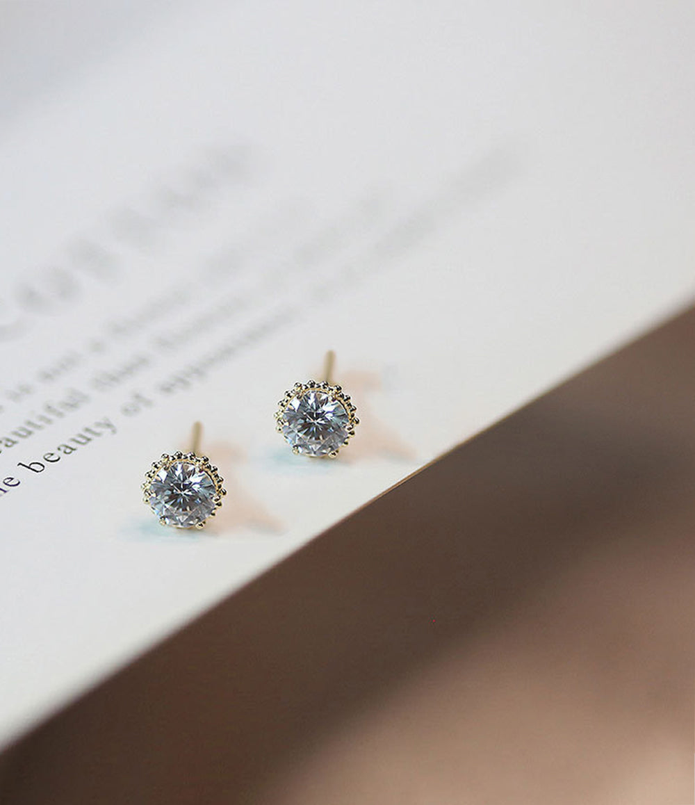 Blanche Stud Earrings