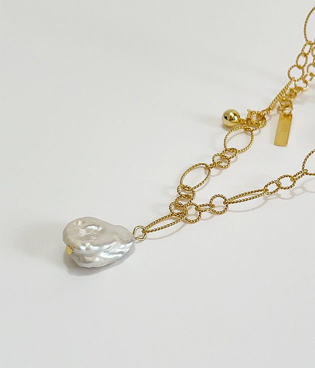 La Perle Gold Necklace